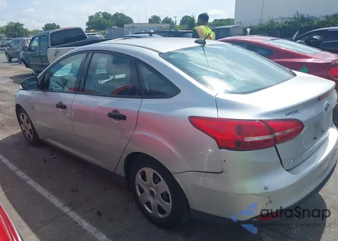 2016 Ford Focus S from USA, damaged, VIN 1FADP3E20GL354091